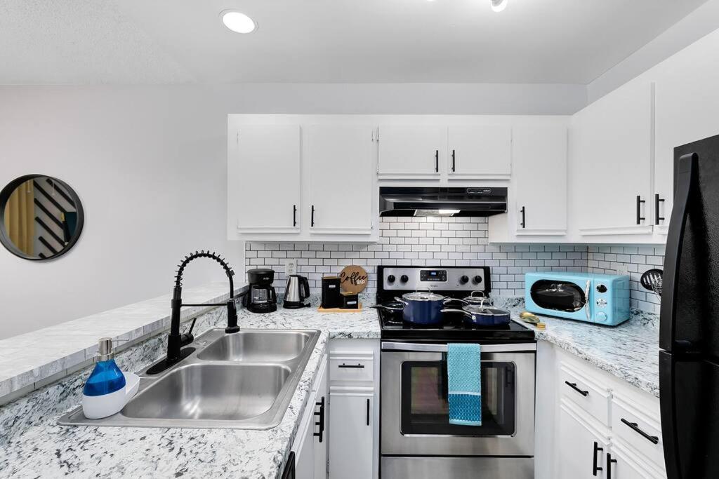 Oasis 203 - Symmetry & Serenity Titusville Bagian luar foto