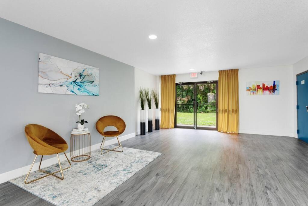 Oasis 203 - Symmetry & Serenity Titusville Bagian luar foto