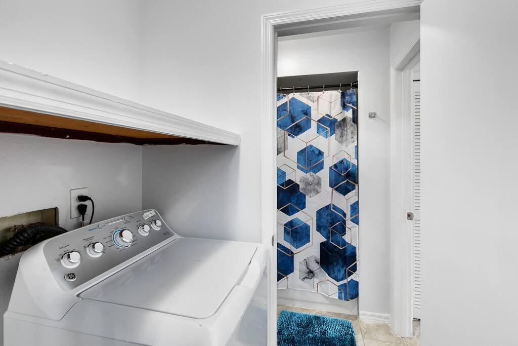 Oasis 203 - Symmetry & Serenity Titusville Bagian luar foto