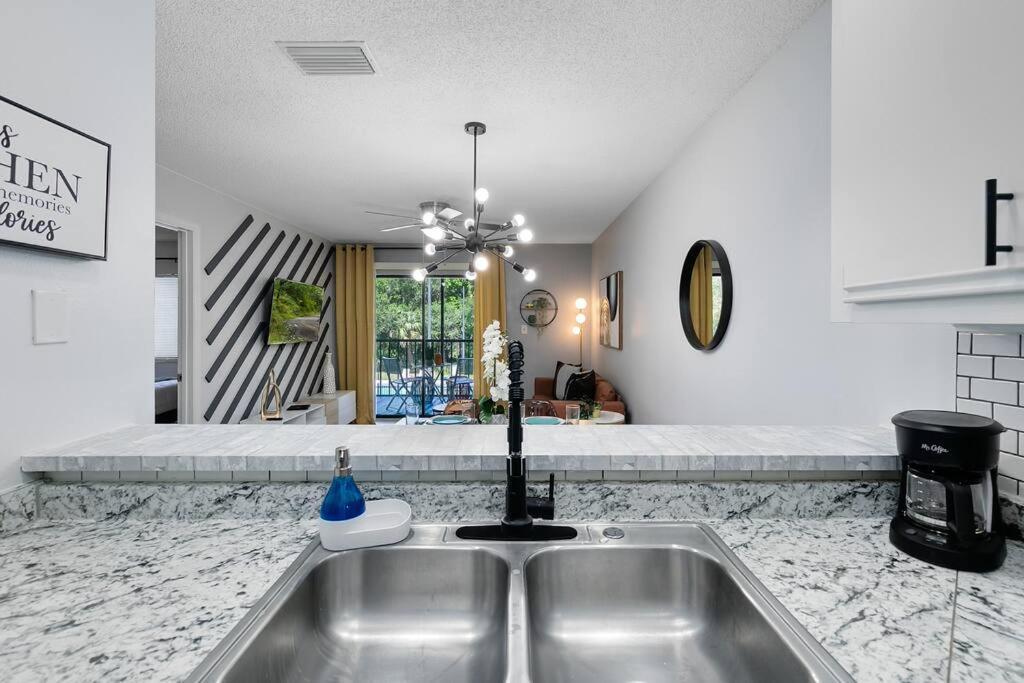 Oasis 203 - Symmetry & Serenity Titusville Bagian luar foto